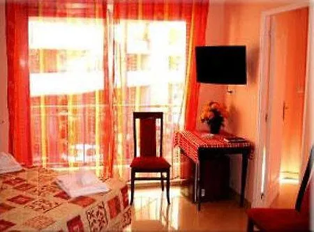 Hotel Georges 3*
